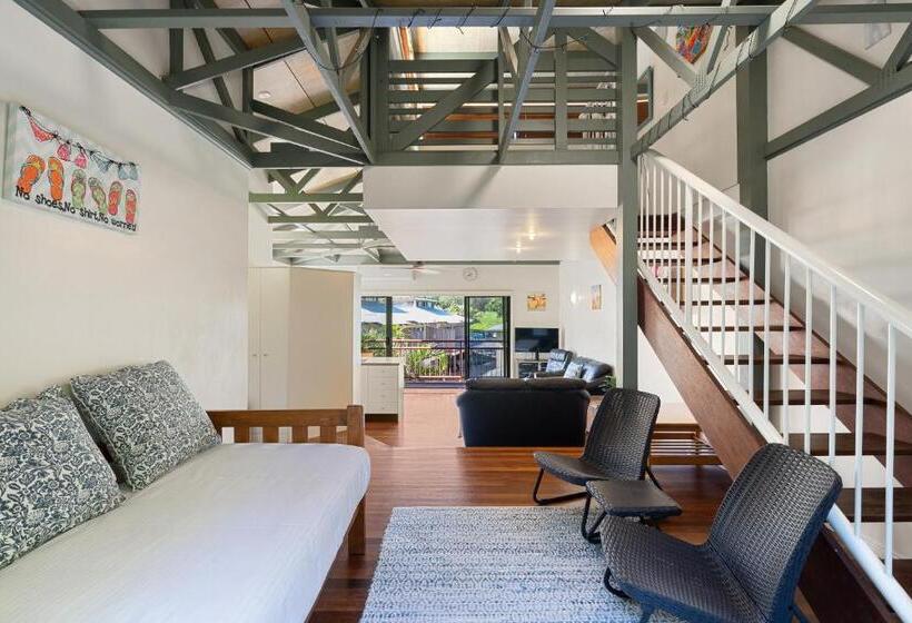 Main Stay   100m To Patrolled Beach, Pool, Wifi, Close To Cafes