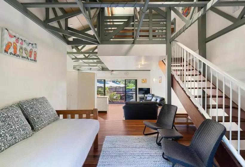 Main Stay   100m To Patrolled Beach, Pool, Wifi, Close To Cafes