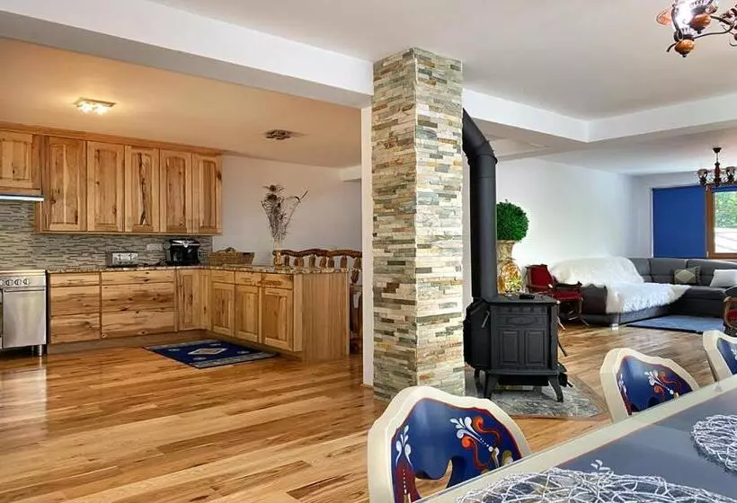 Majatalo Casa Carmen Sinaia