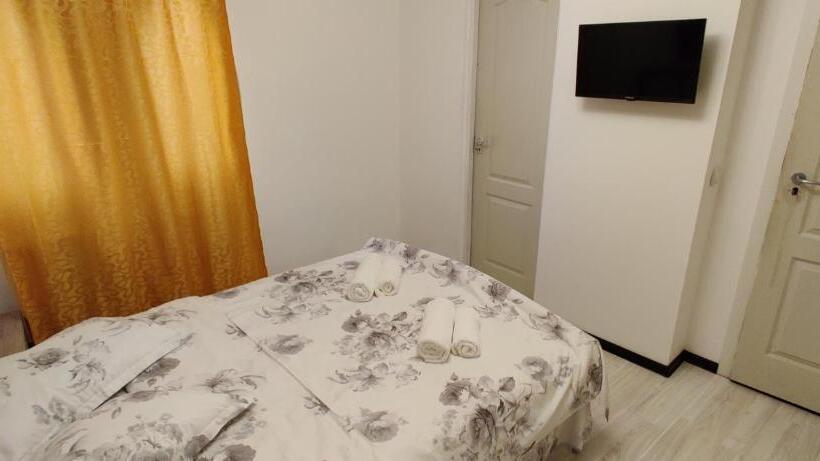 پانسیون Casa Narcisa