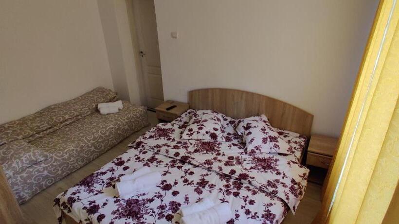 پانسیون Casa Narcisa