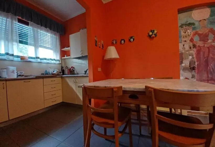 پانسیون Home Sweet Home 1 Affittacamere   Lucca