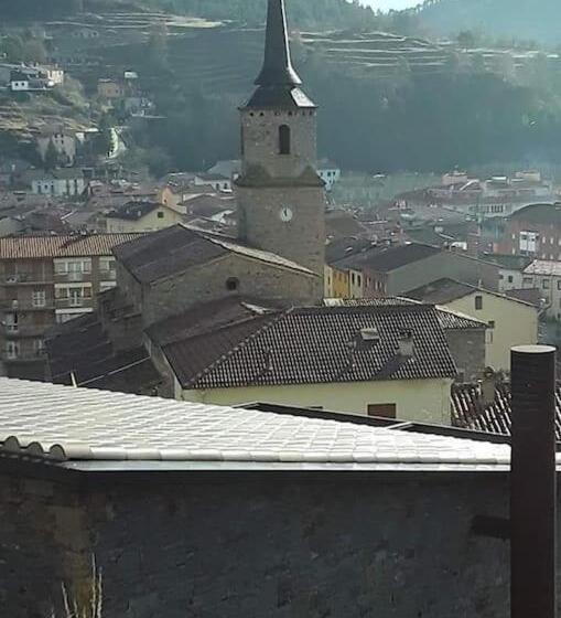 Pis Amb Encant A Campdevànol,al Centre Del Poble