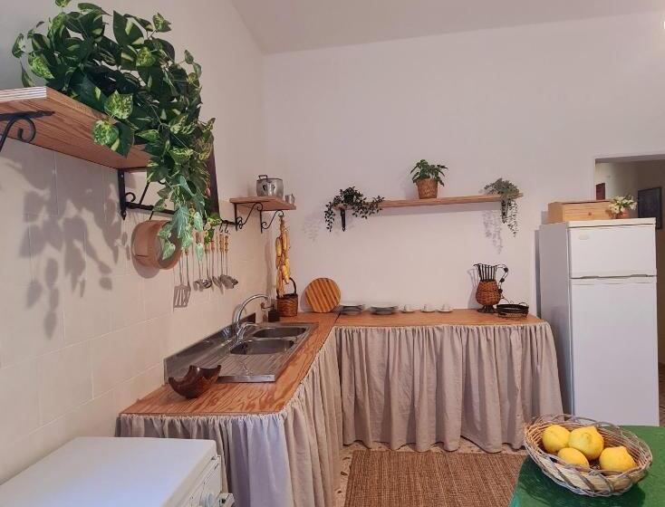 A Un Passo Dal Tramonto