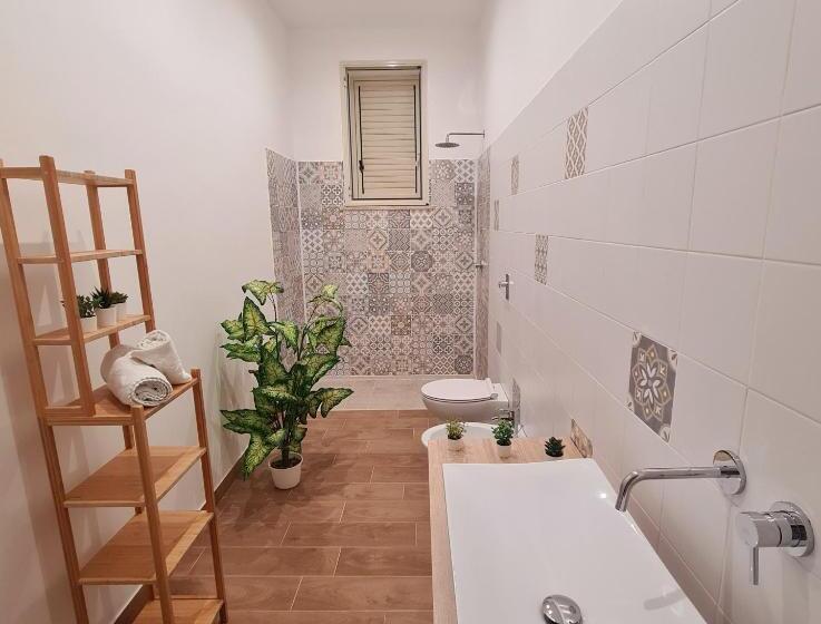 A Un Passo Dal Tramonto