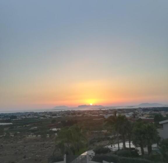 A Un Passo Dal Tramonto