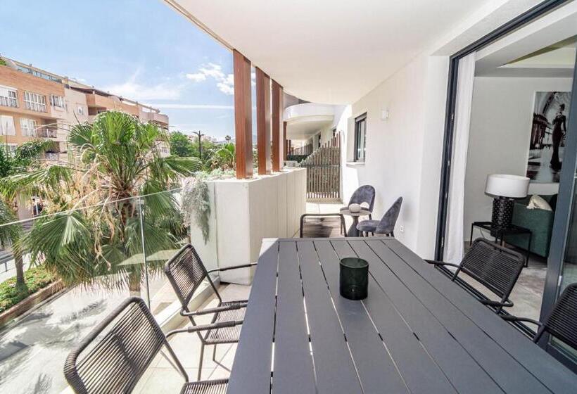 Inf32l  Apotel Infinity By Roomservices