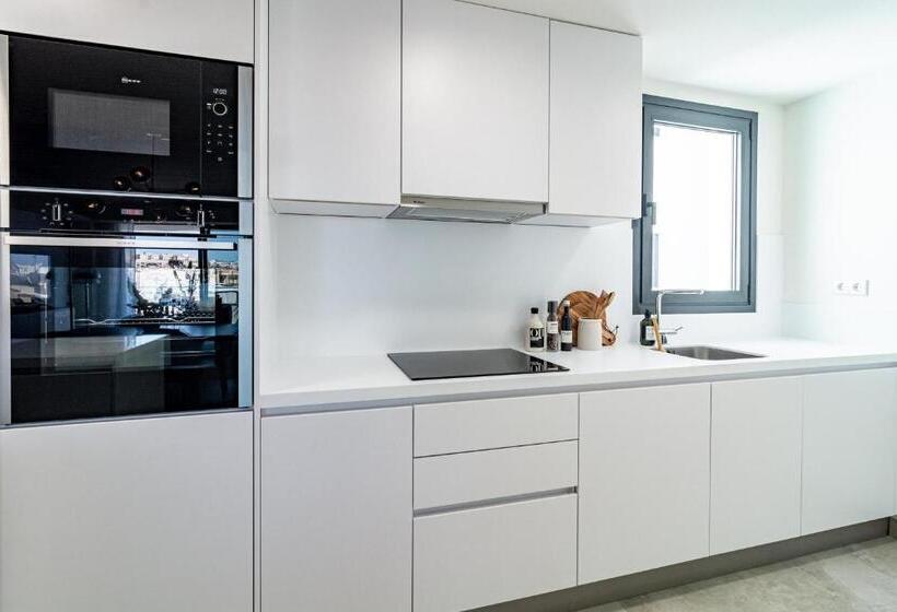 Inf32l  Apotel Infinity By Roomservices