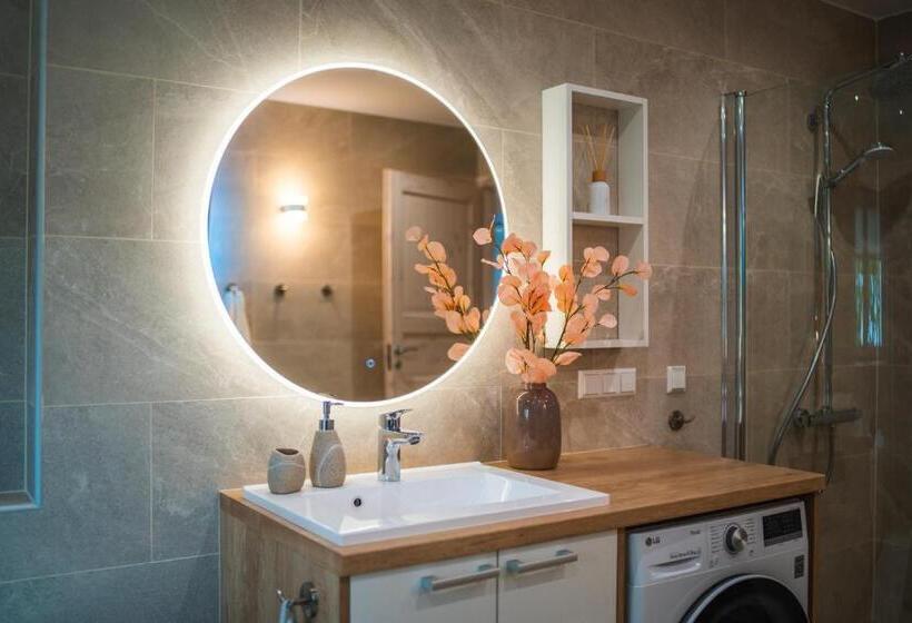 Otepää Holiday Apartment With Jacuzzi