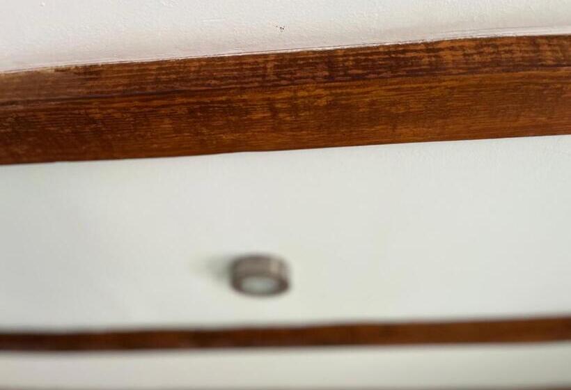 بنسيون Brunette Beauties Guesthouse & Studio Sinemorets