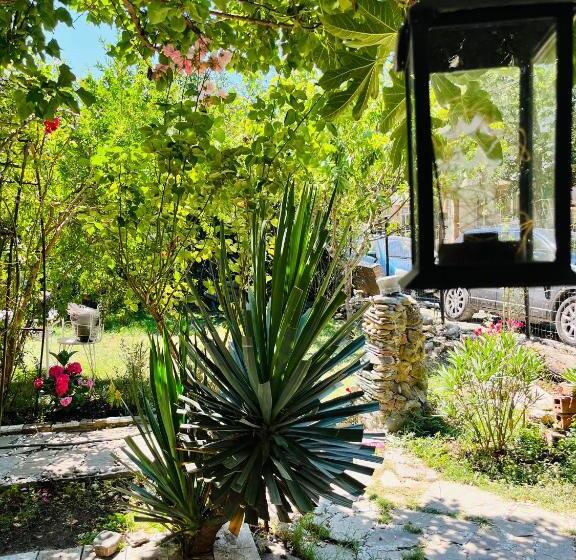 بنسيون Brunette Beauties Guesthouse & Studio Sinemorets