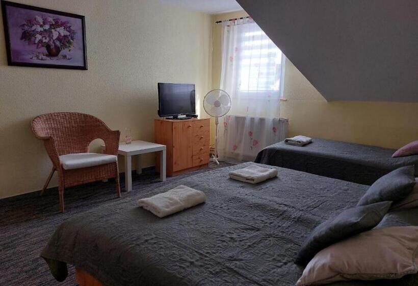 펜션 Gästehaus Neumann