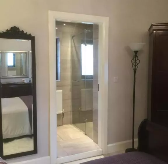 Tullybeggs B&b