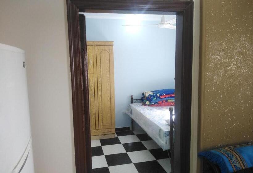 شقة فندقية   برج نجمة القصر