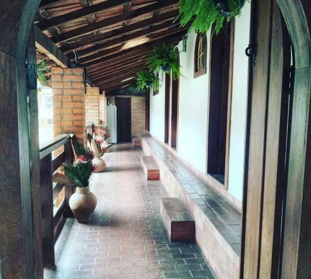 הוסטל Pousada Sobradinho 300m Do Centro Histórico
