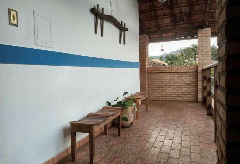 הוסטל Pousada Sobradinho 300m Do Centro Histórico