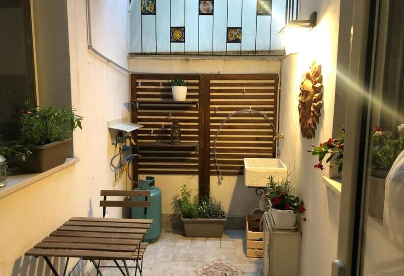 Apartment Alfonzetti 5 Min Walk To Central Train And Bus Station