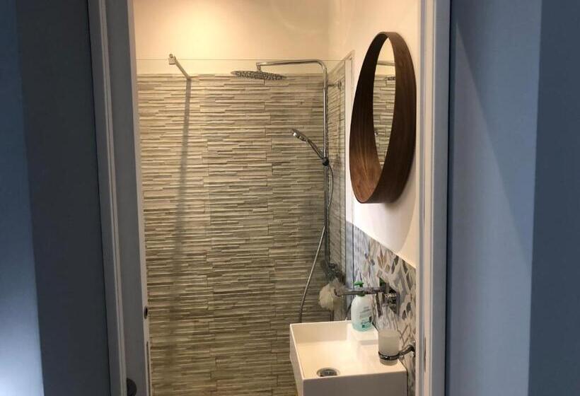 Apartment Alfonzetti 5 Min Walk To Central Train And Bus Station