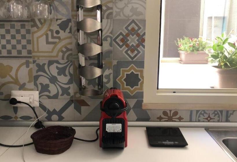 Apartment Alfonzetti 5 Min Walk To Central Train And Bus Station