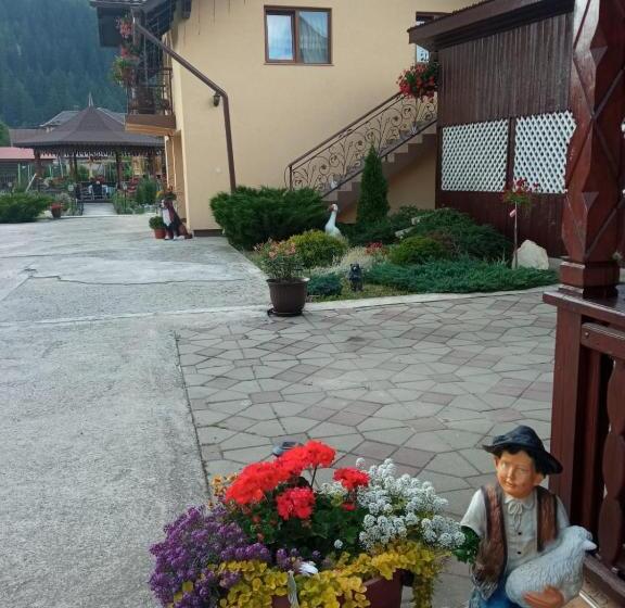 تختخواب و صبحانه Casa Luca