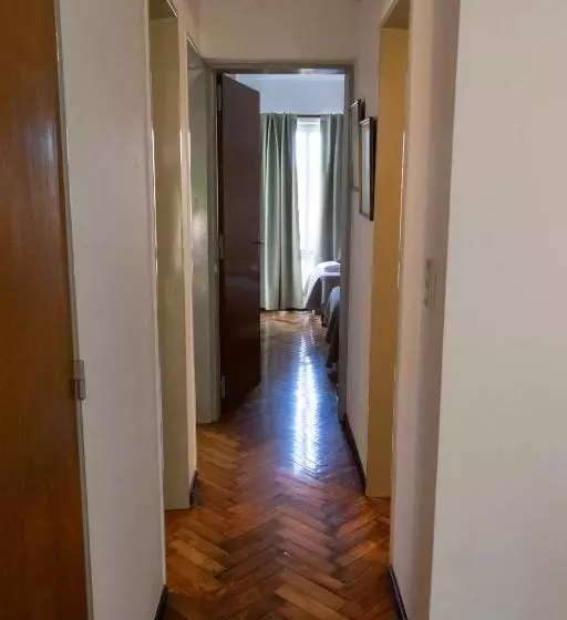 Cómodo Y Agradable Departamento Céntrico