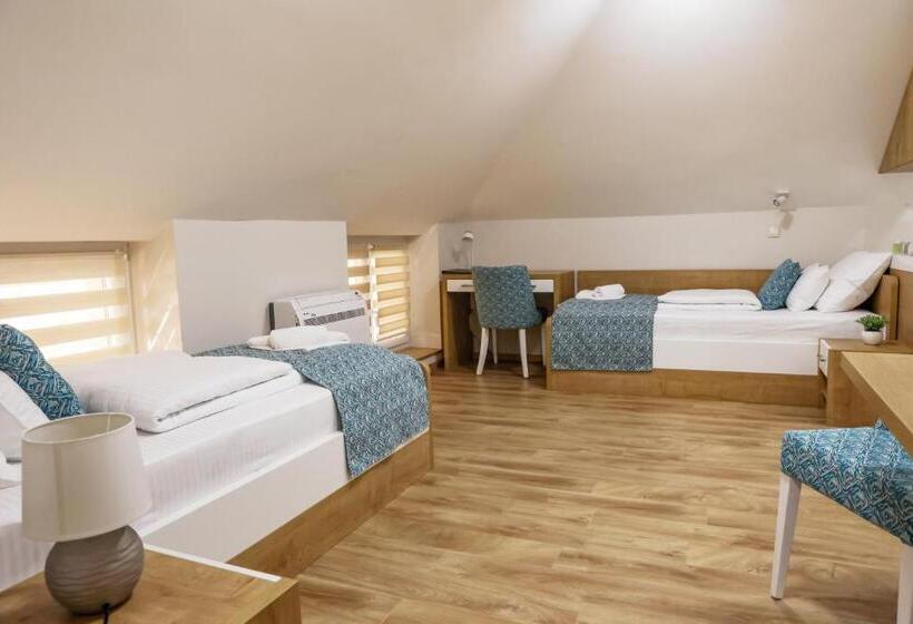 Grand Park Rooms & Apartments