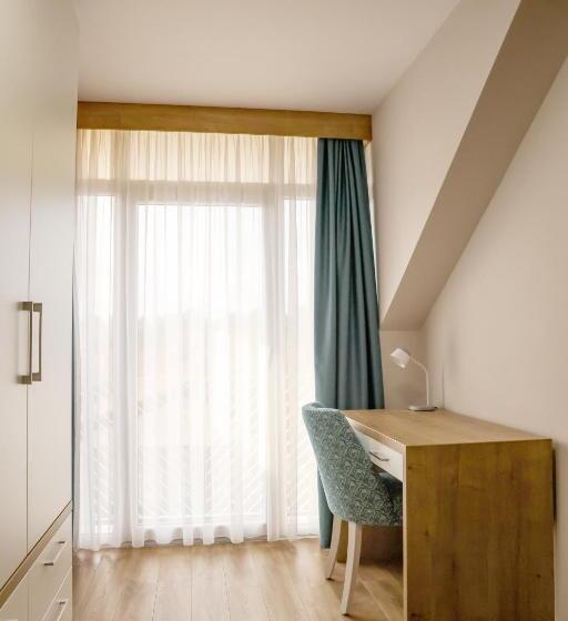 Grand Park Rooms & Apartments