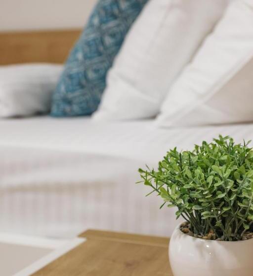 Grand Park Rooms & Apartments