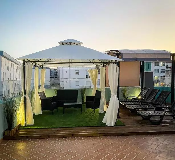Marzia Boutique Home