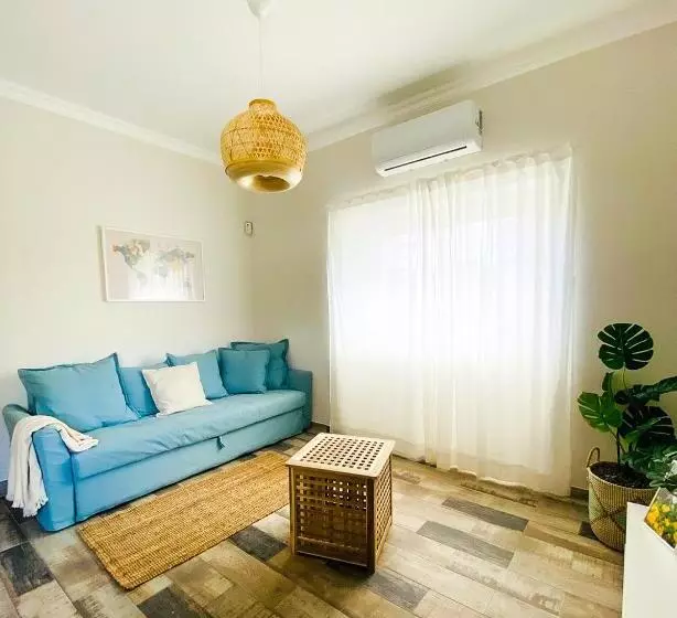 Marzia Boutique Home