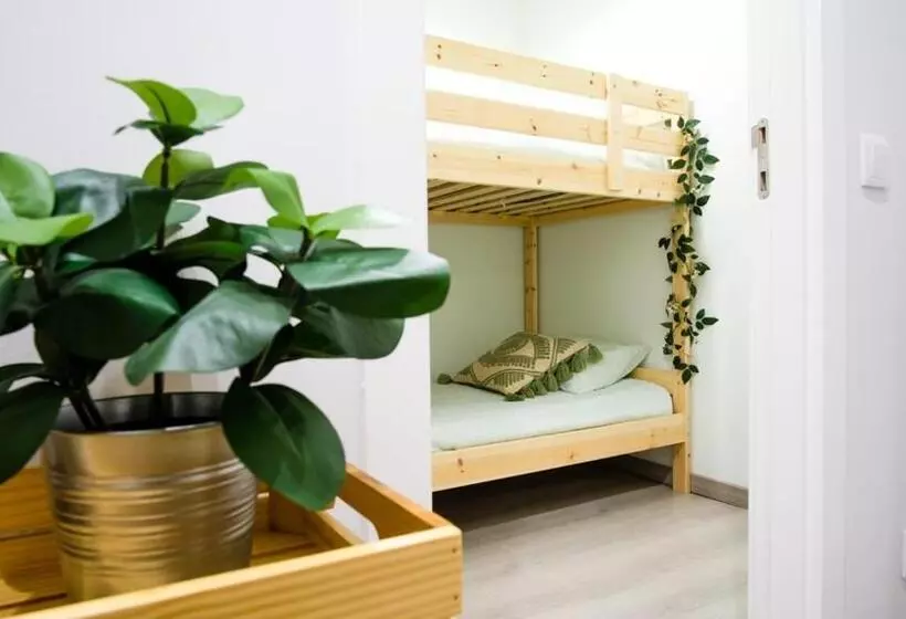 Marzia Boutique Home