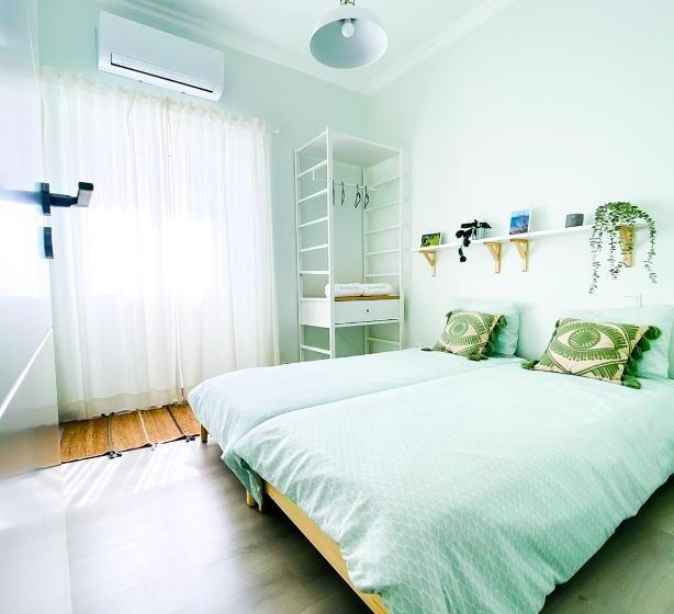 Marzia Boutique Home