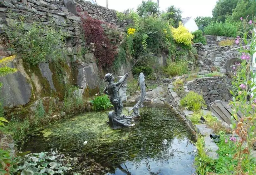 No S 7 And 8 Llewelyn Apartments