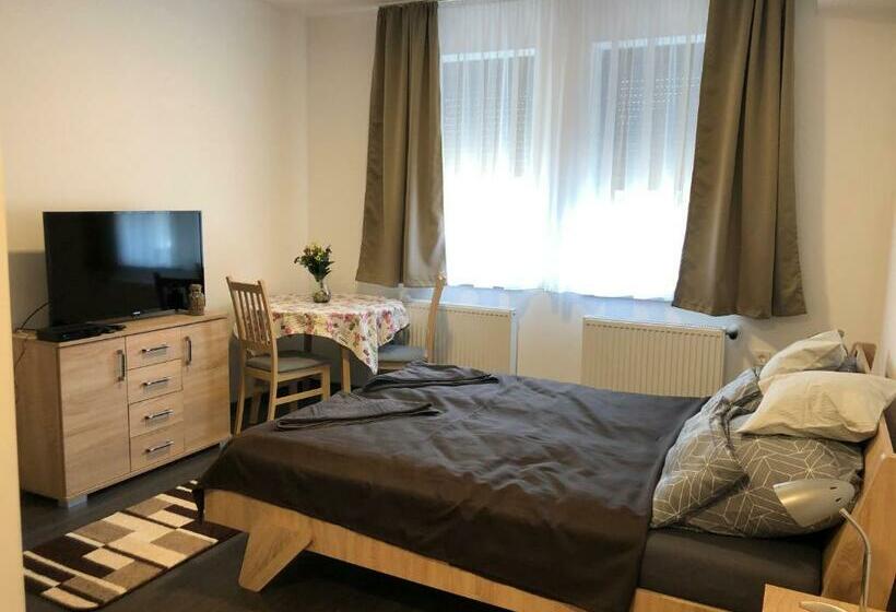 ペンション Lukács Vendégház