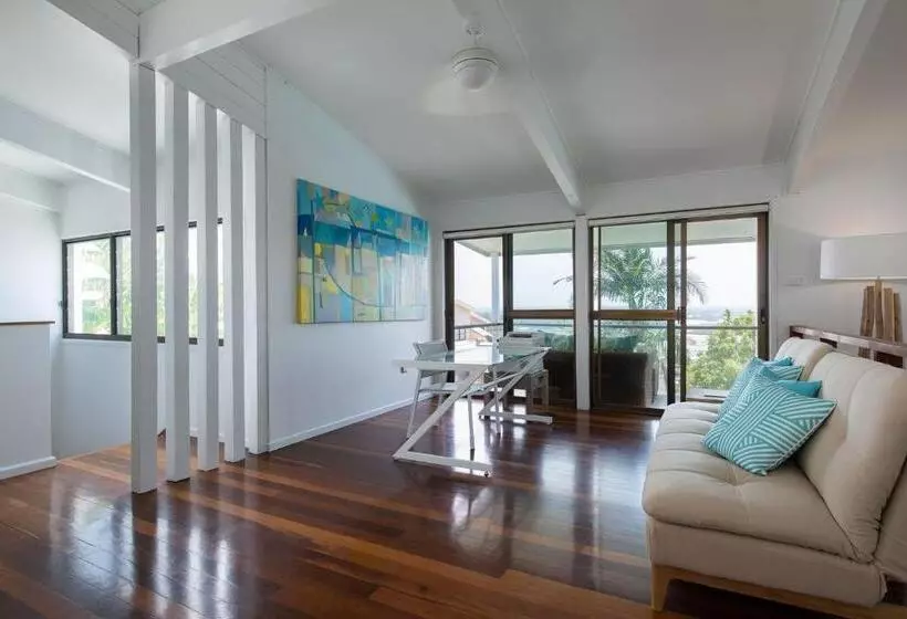 The Pool House Coolum Beach