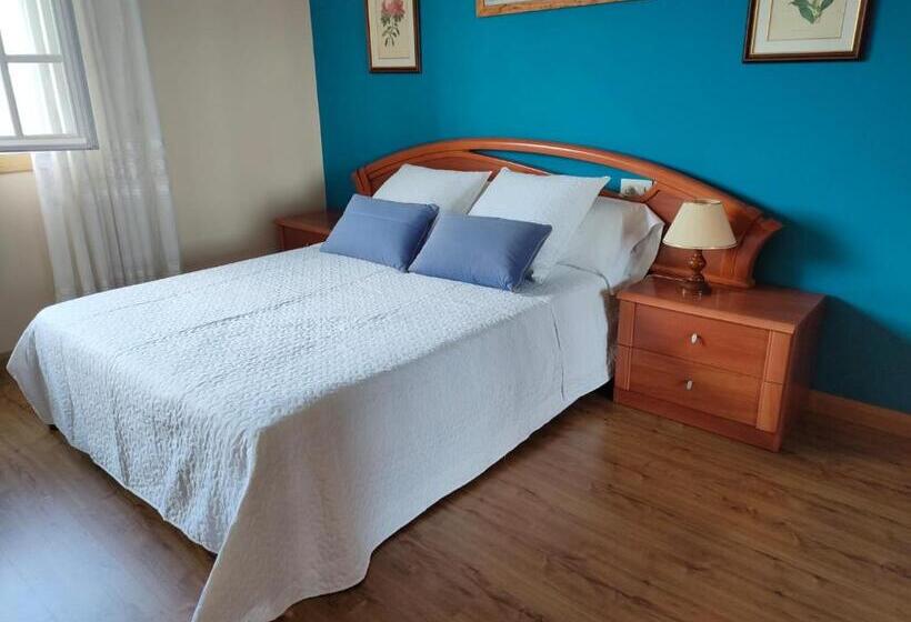 A Grenla Entre Viñedos