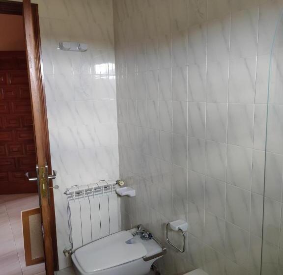 A Grenla Entre Viñedos