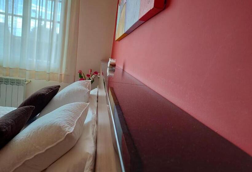 A Grenla Entre Viñedos