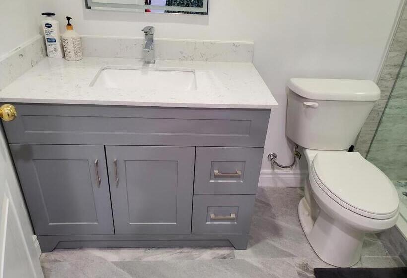 Home Stay Near The Airport