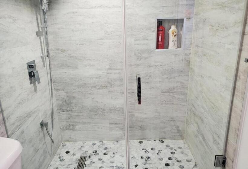 Home Stay Near The Airport