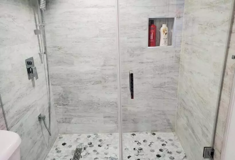 Home Stay Near The Airport