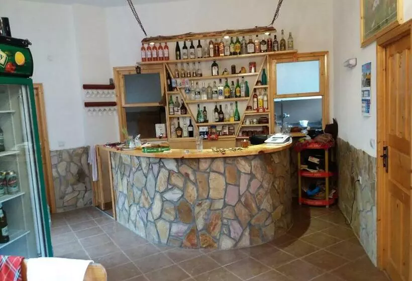 Majatalo къща за гости камината