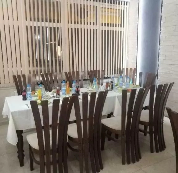 ペンション червената къща