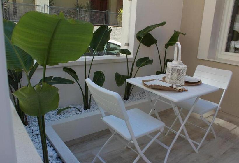 پانسیون Home You&me