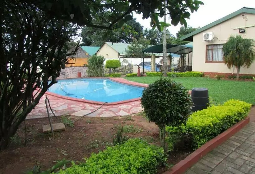 Majatalo Lalamnandzi1