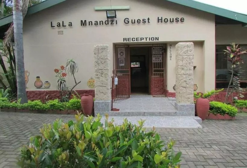 Majatalo Lalamnandzi1