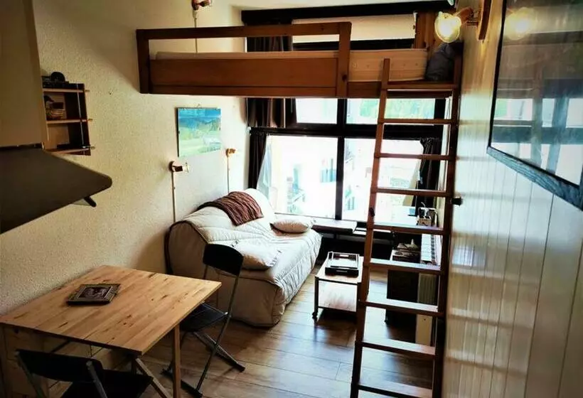 Studio Mezzanine Rénové, Accès Direct Aux Pistes, Parking Et Internet Inclus, Isola 2000   Fr 1 292