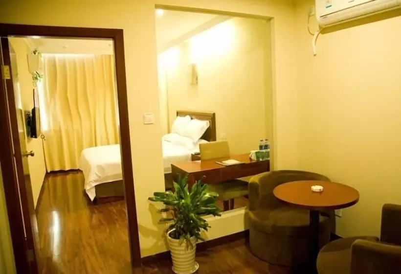 Отель Greentree Inn Jiangsu Suzhou Kunshan Huaqiao Household Building Materials City Shell