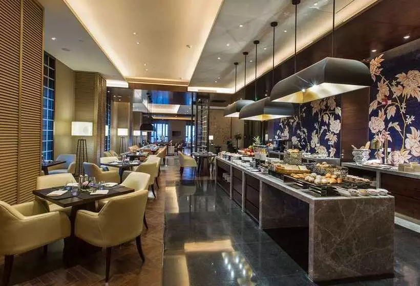 Отель Hilton Changzhou