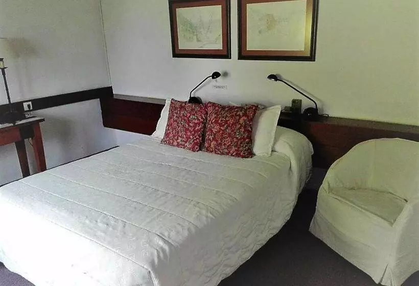 هتل Hostal de la Sierra del Tandil